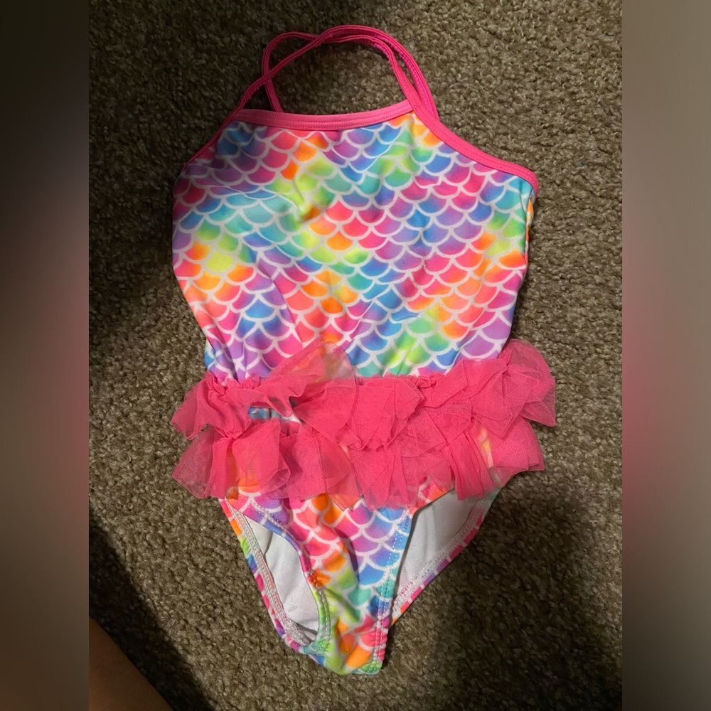 Mermaid bathing suit 🧜🏽‍♀️